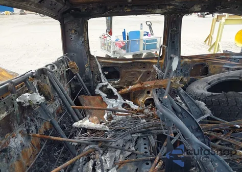 2011 Toyota Tacoma Prerunner V6 from USA, damaged, VIN 3TMJU4GN8BM123594